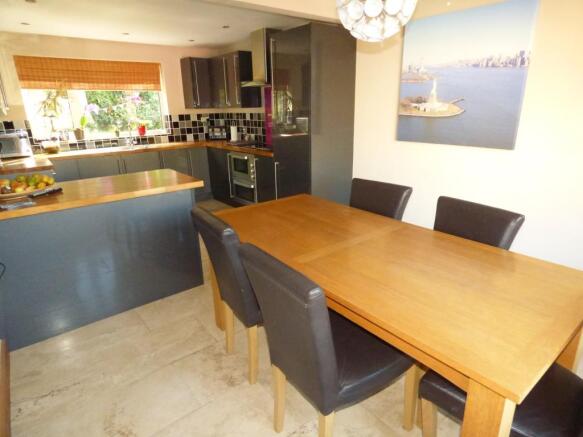 Kitchen diner