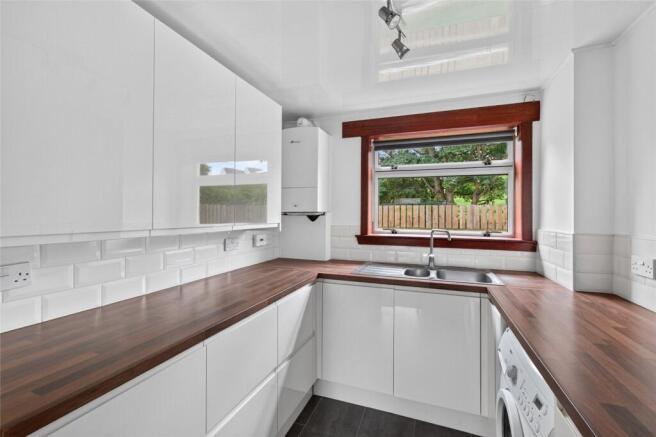 40/2 Oxgangs Avenue