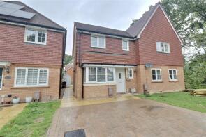 21, Merritt Way, Waterlooville PO8 9WN