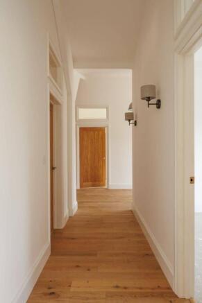 4 bed Detached for sale Image 11