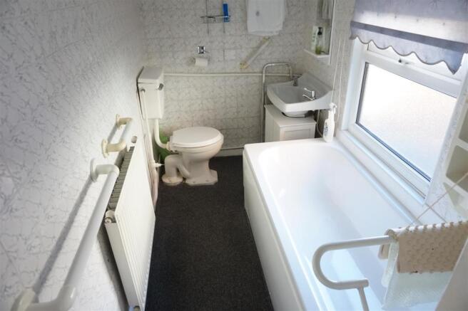 GROUND FLOOR BATHROO