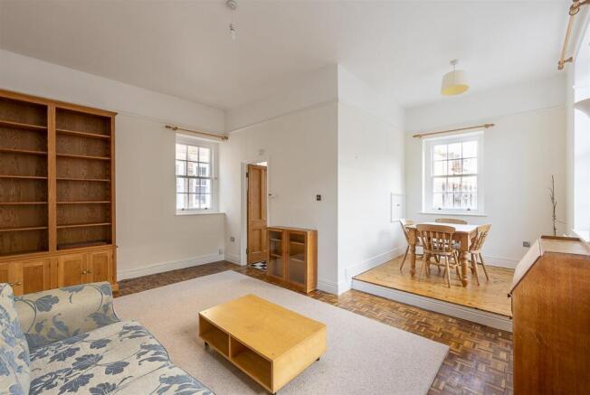 Sitting/Dining Room