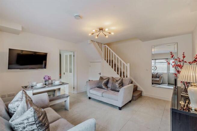 8566479-interior34-800.jpg