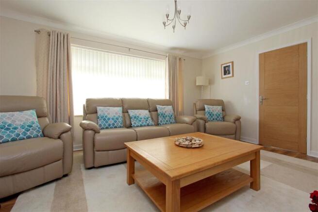 Living Room..jpg
