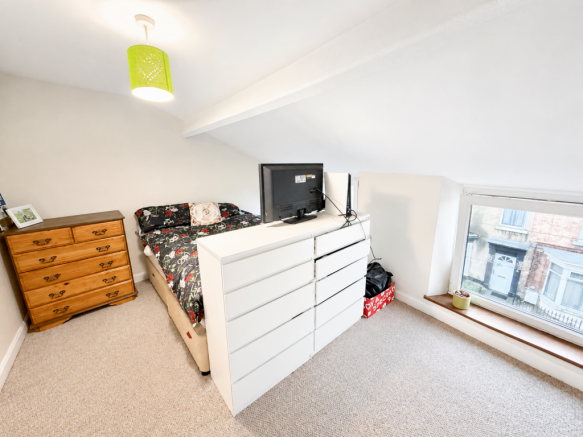 2 bed Terraced for sale Image 6