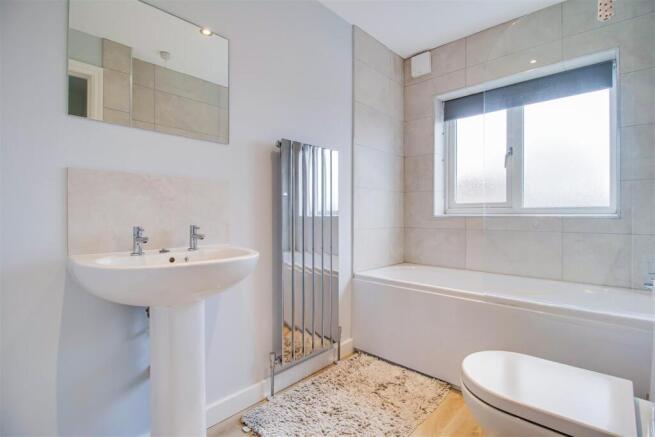 BATHROOM/W.C.