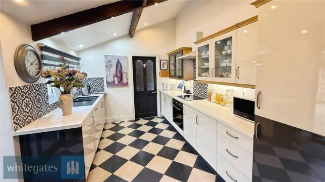 3 bed Semi-Detached for sale Image 10