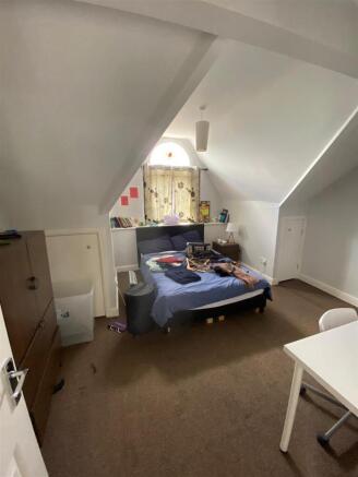 2 bed House to rent Image 5