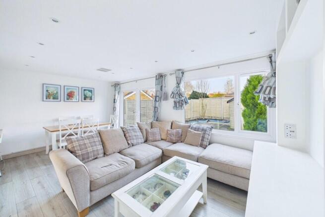 CAM03416G0-PR0137...