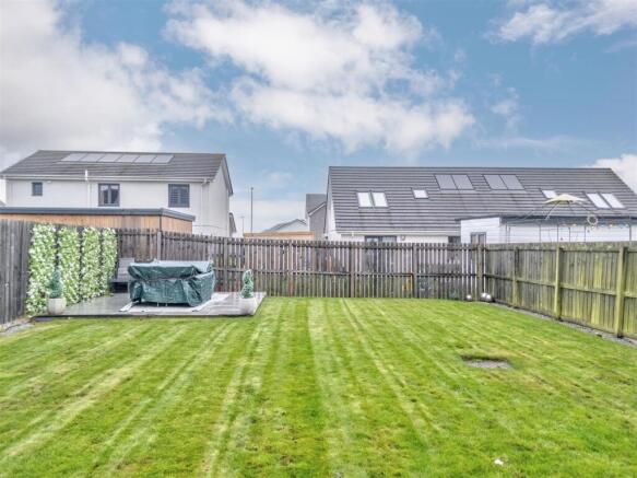 19 Greenfield Crescent Dundee-18.JPG