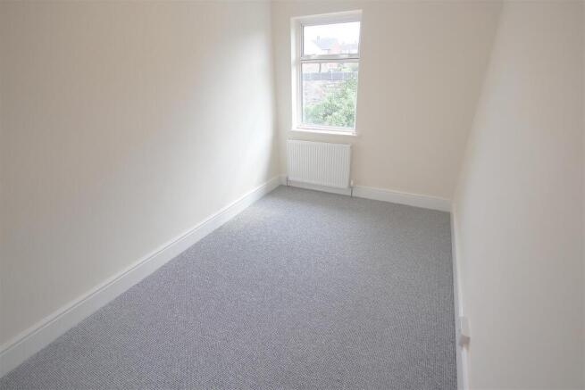 2 bed Semi-Detached to rent Image 5