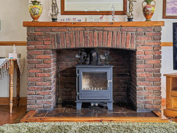 2 bed Detached Bungalow for sale Image 4