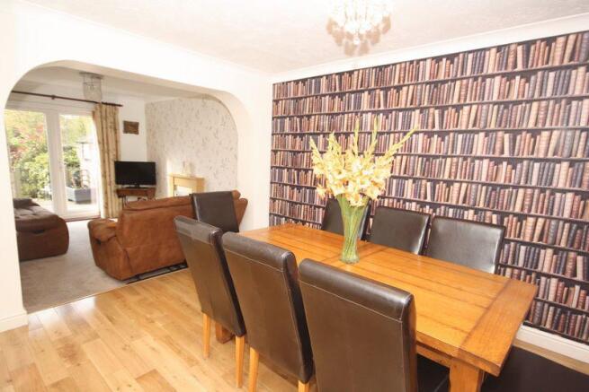 Dining area2