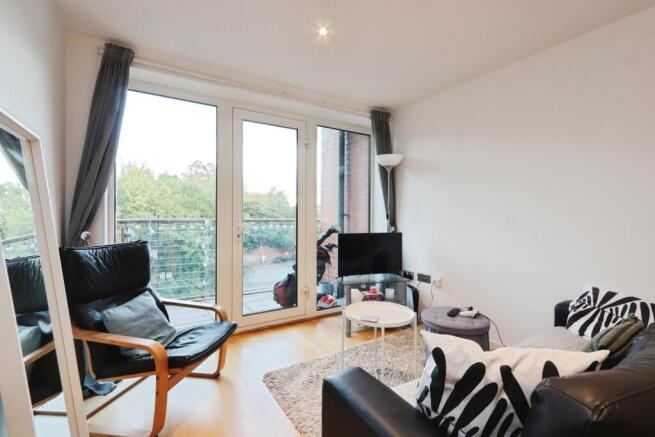 1 bed Apartment for sale Image 6