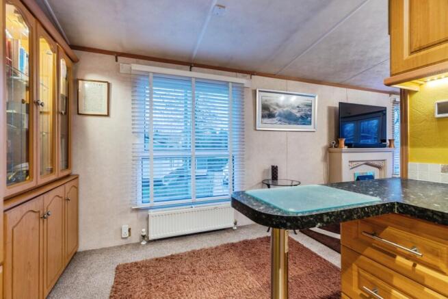 2 bed Bungalow for sale Image 6