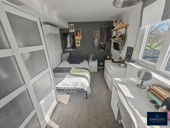 2 bed Semi-Detached for sale Image 11