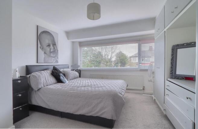 3 bed Semi-Detached for sale Image 9