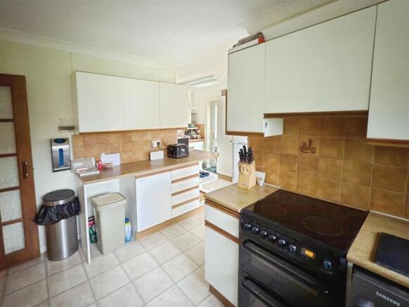 Corton Lond Lane  (5).jpg