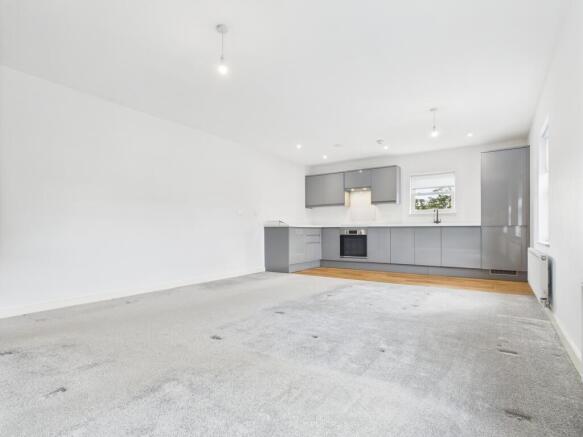 2 bed Flat to rent Image 6