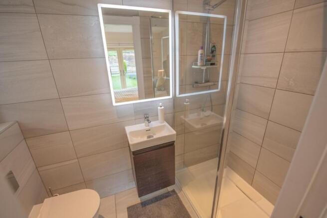 3 bed Detached for sale Image 11