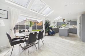 16, Wilcox Drive, St. Neots PE19 0AE