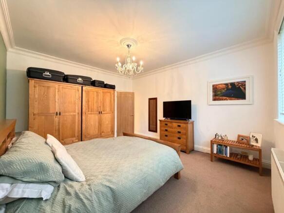 1 bed Flat for sale Image 8