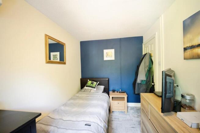 3 bed Semi-Detached for sale Image 9