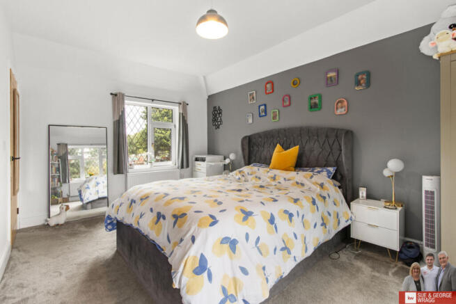 3 bed Semi-Detached for sale Image 6