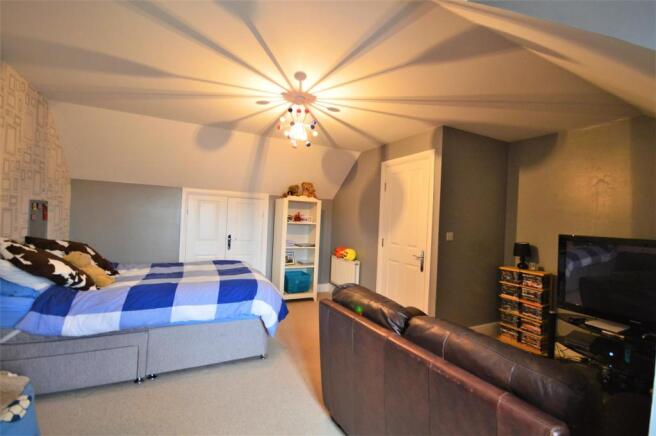 Bedroom 2 Woodfield 2.JPG