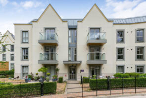 2, Gloucester Crescent, Hedingham Drive, Englefield Green TW20 0HG