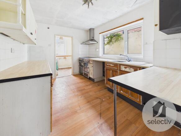 3 bed Terraced for sale Image 5