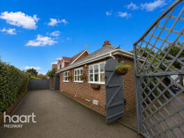 Alicia, Mortimers Avenue, Cliffe Woods, Rochester ME3 8JT