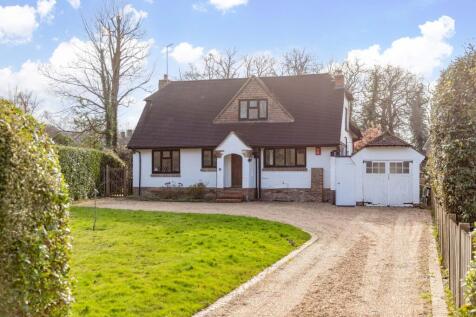 Mount Close, Crawley, RH10