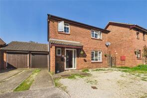 2, Bluethroat Close, College Town, Sandhurst GU47 0XT