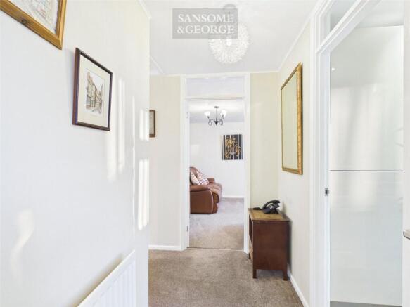 Osprey Road, Basingstoke, RG22 photo 4