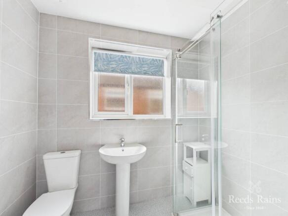 2 bed Bungalow for sale Image 7