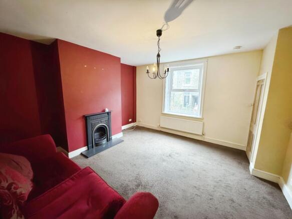 1 bed Terraced to rent Image 8