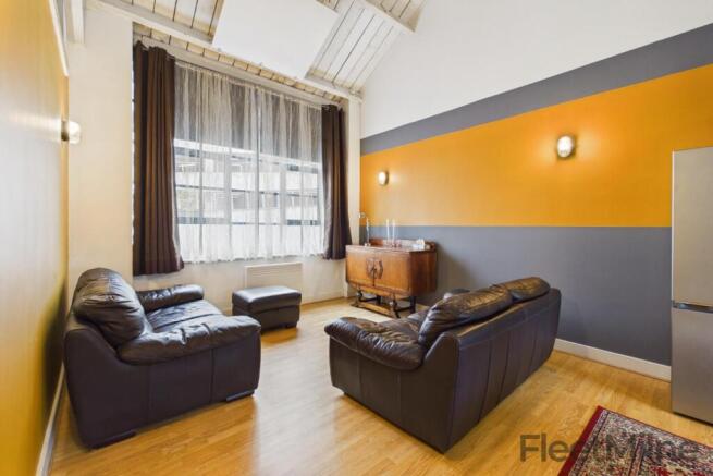 Living/dining room