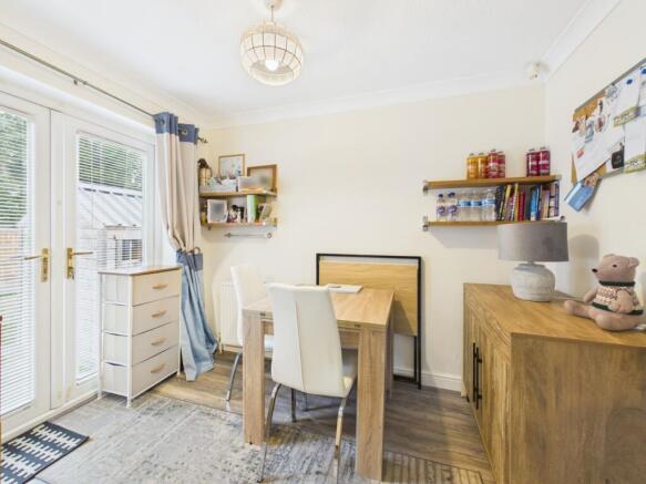 3 bed Semi-Detached for sale Image 6