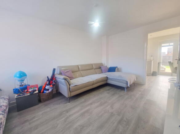 Lamport Lane | Scholars Green | NN2 photo 5