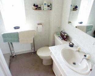 En suite shower room