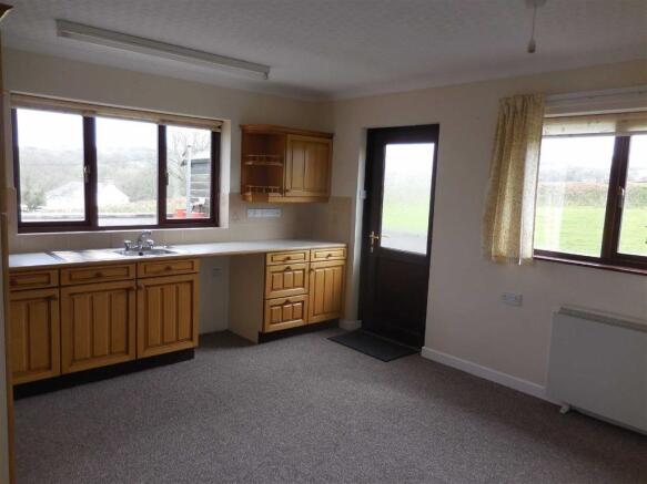 Kitchen/Dining Room