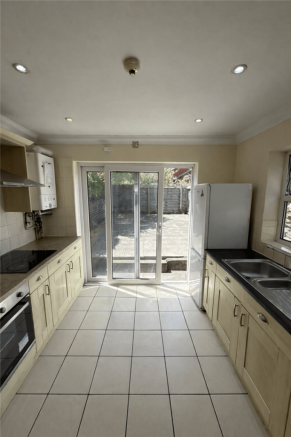 6 bedroom Terraced for rent