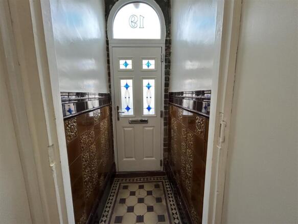 ENTRANCE HALLWAY