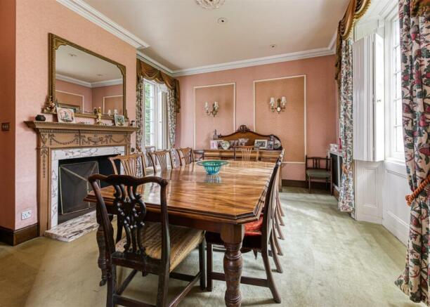 The Oaklands-dining.jpg