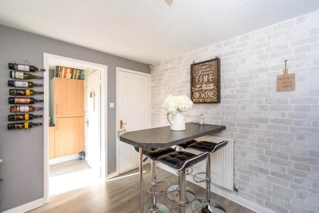breakfast bar/utilit