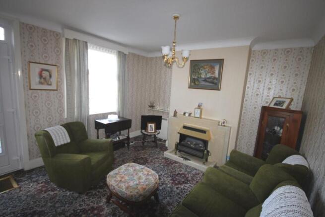 SITTING ROOM