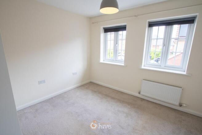 3 bed Terraced for sale Image 7