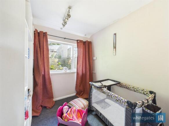 4 bed Semi-Detached for sale Image 12