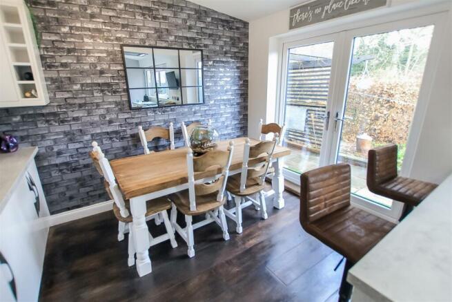 Kitchen/Dining Room